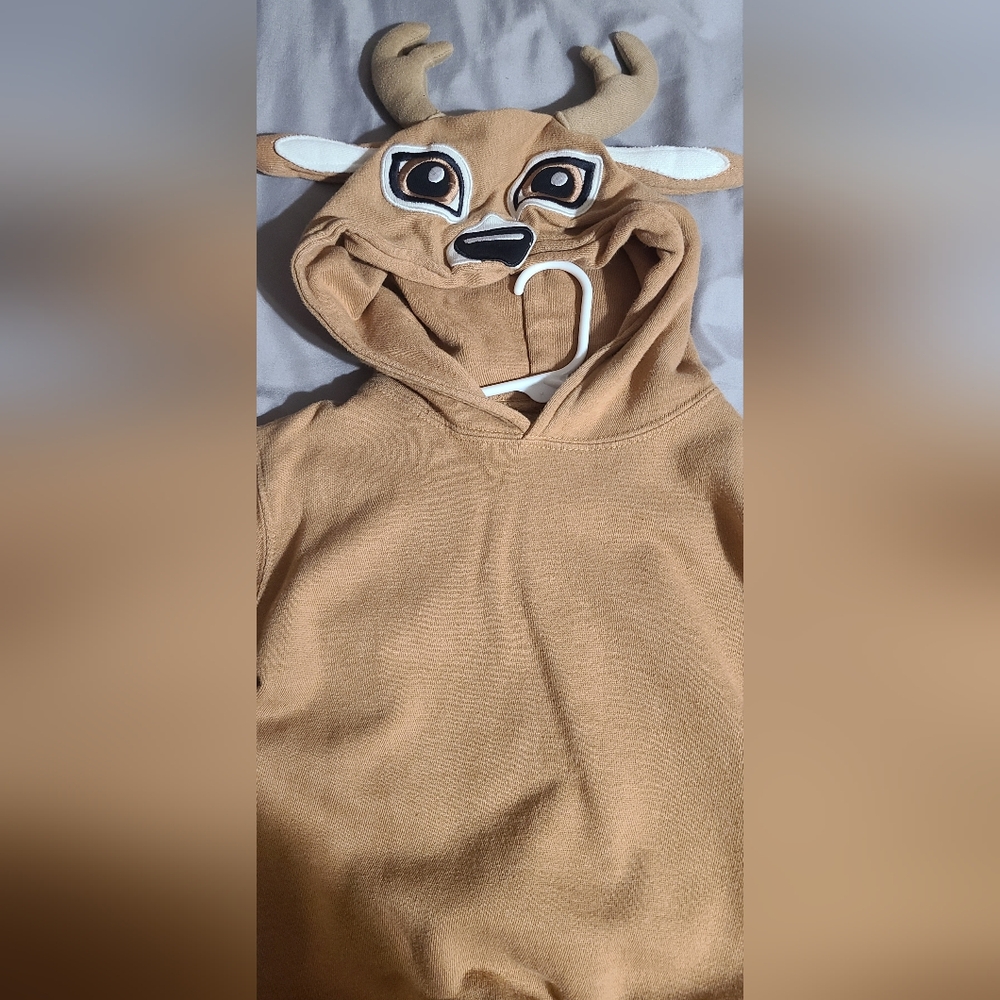 Buck Wear Size 3T Tan Crewneck Sweater With Deer Hood